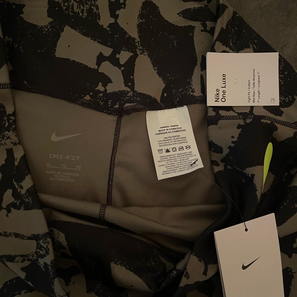 Nike one luxe biker shorts